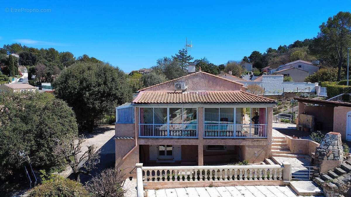 Maison à BOISSET-ET-GAUJAC