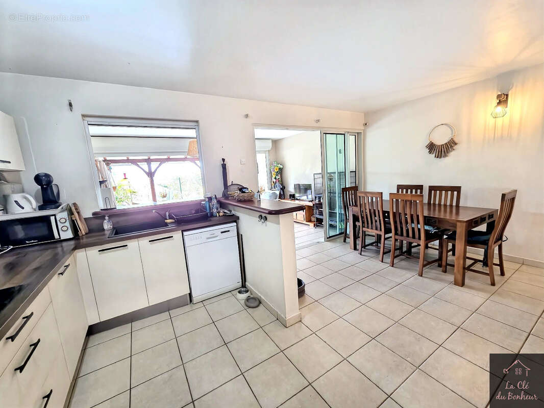 Appartement à LES TROIS-ILETS