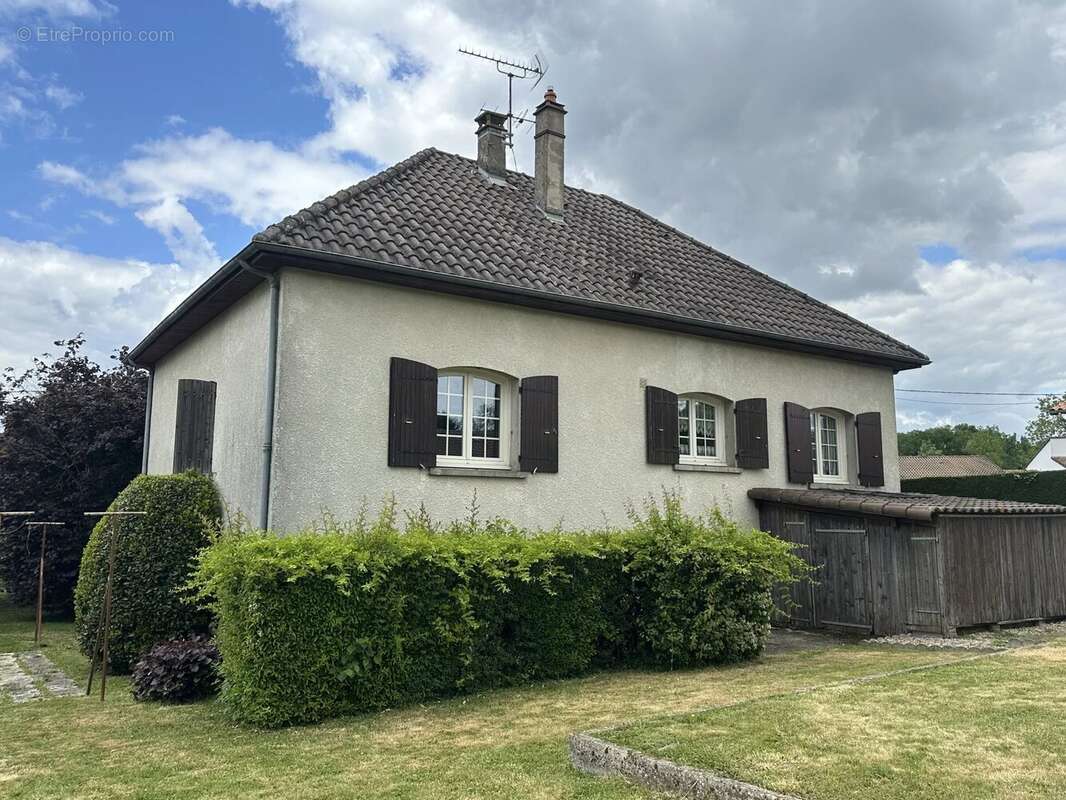 Maison à GENCAY
