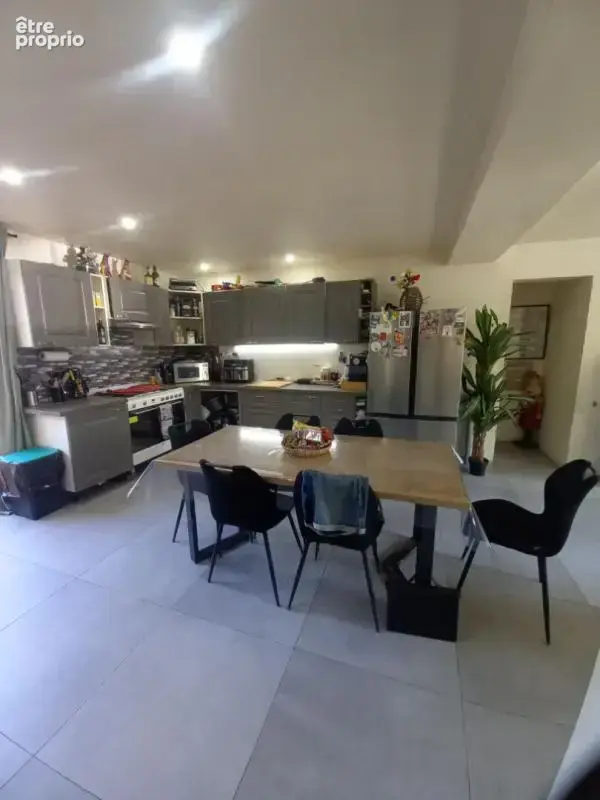 PUGET SUR ARGENS Appartement climatisé et rénové 2 terrasses 3 chambres 105 m2 - photo 4