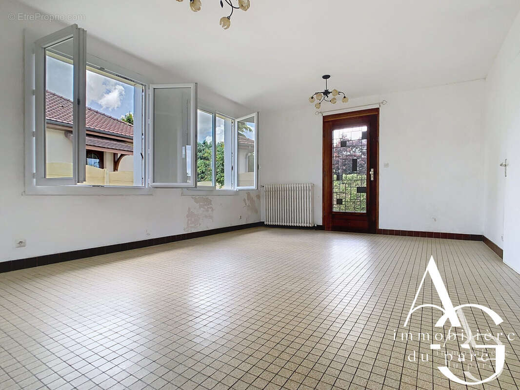 Maison 149 m² à Allouville-Bellefosse  - photo 2