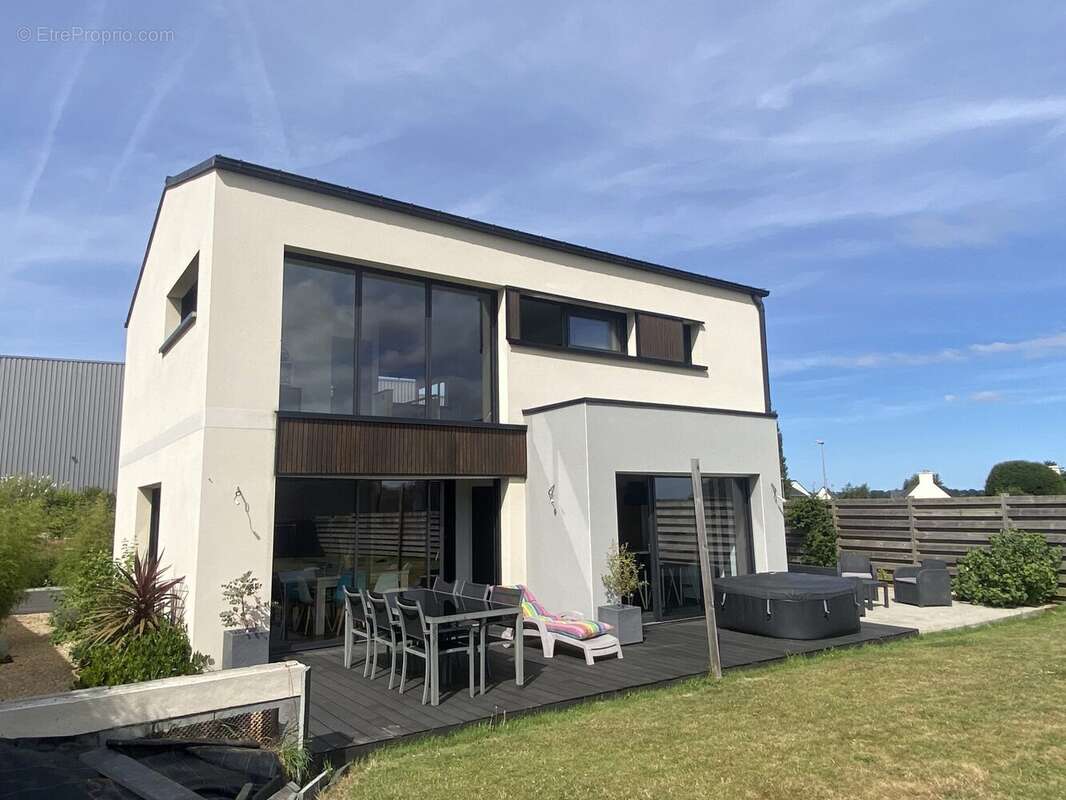 Maison à MINIHY-TREGUIER