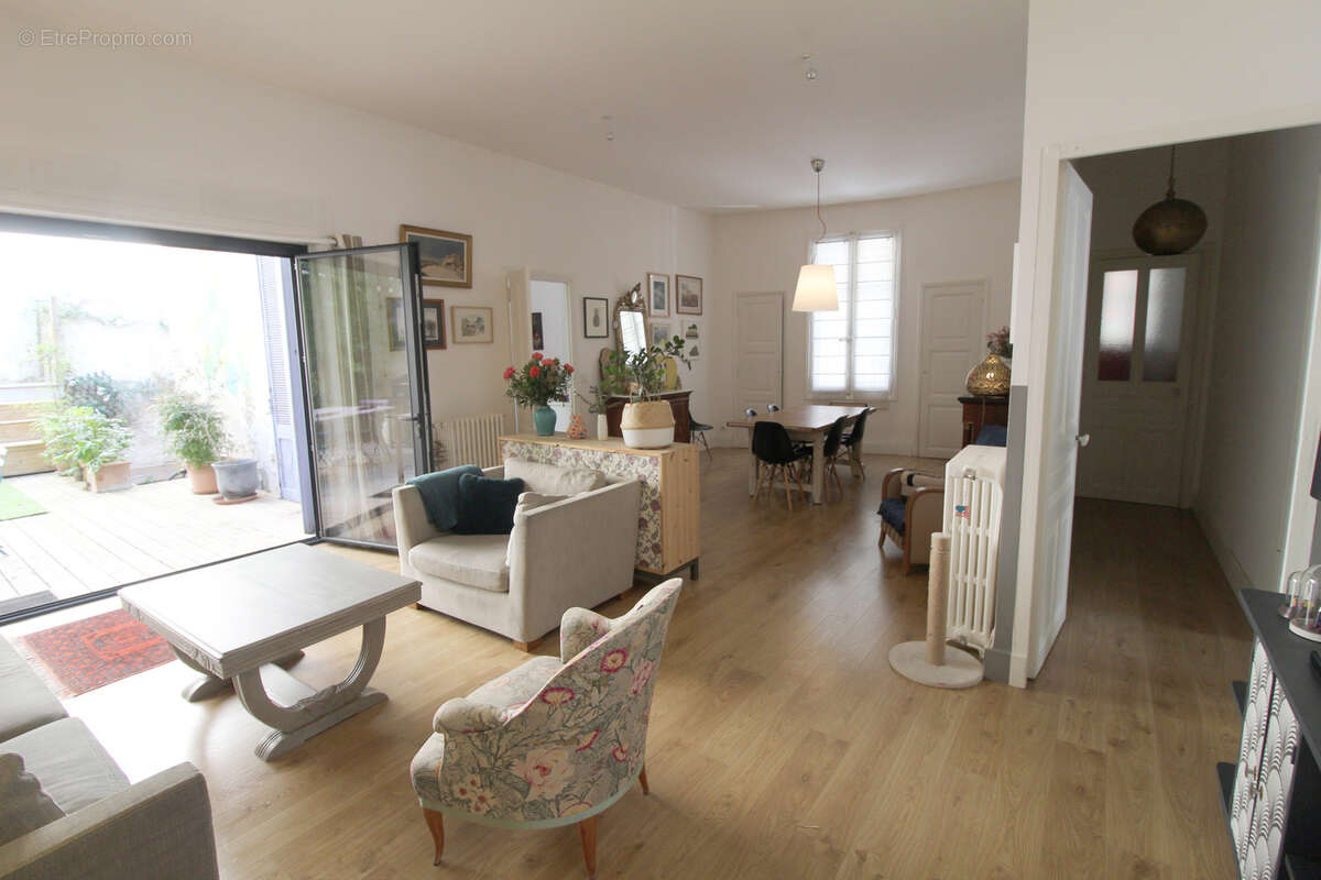 Maison à NIMES