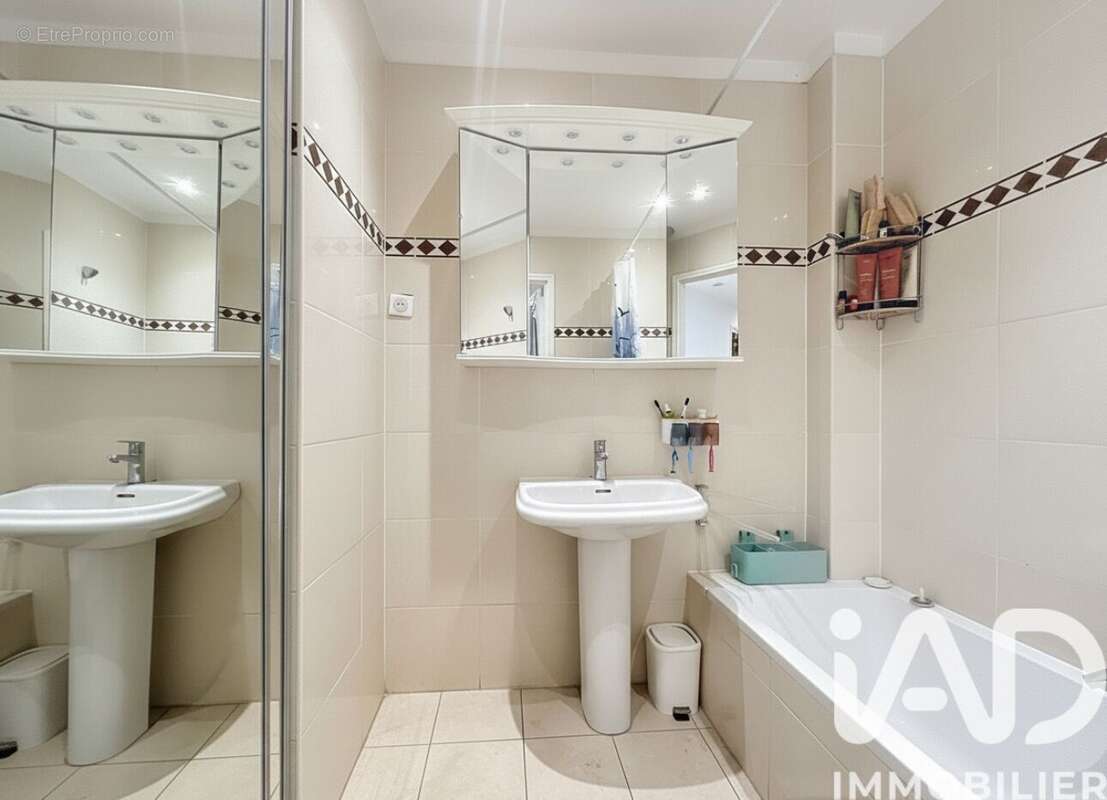 Appartement 61 m² à Nice  - photo 6