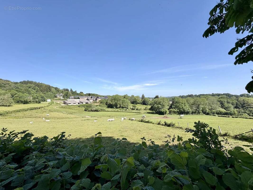 Maison indépendante à vendre avec une vue magnifique près du Lac des Settons - photo 26