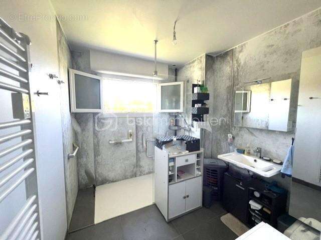 La chapelle-neuve - charmante maison - 6 pieces - vie plain pied - jardin clos et arbore - photo 9