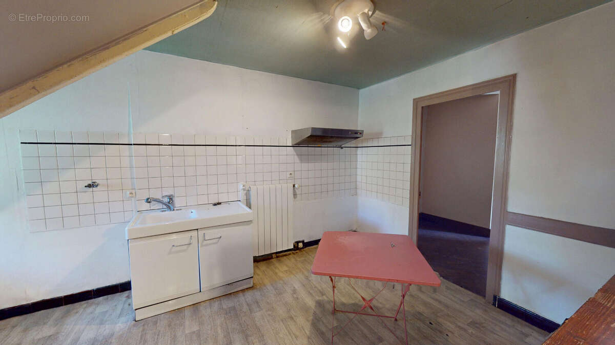 Maison à BRINON-SUR-BEUVRON