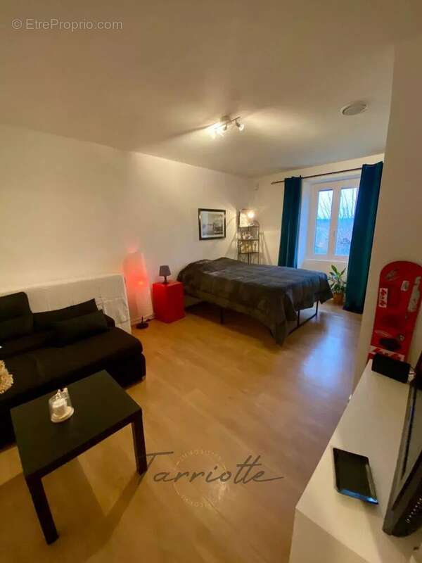 Maison à BONLIEU-SUR-ROUBION