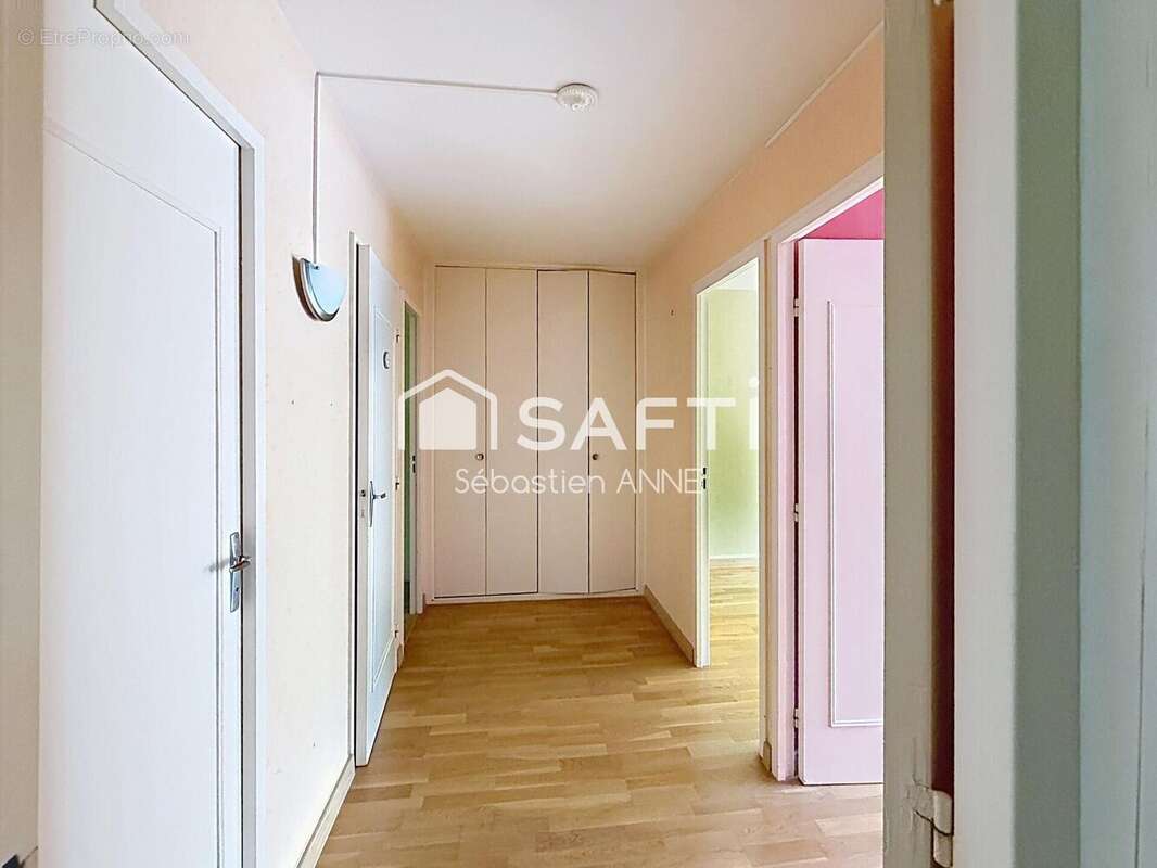 Appartement 70 m² à Caen  - photo 8