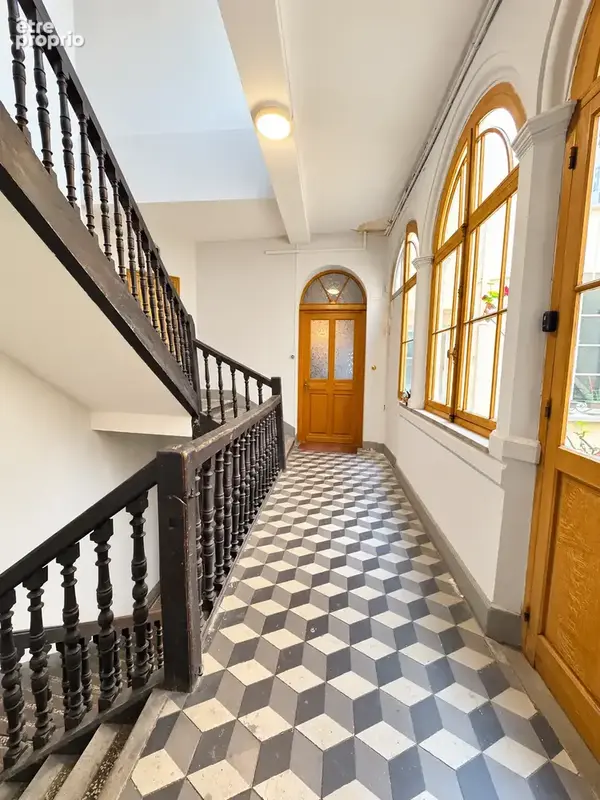 Appartement 5 pièces avec cave plein cœur du centre - photo 10