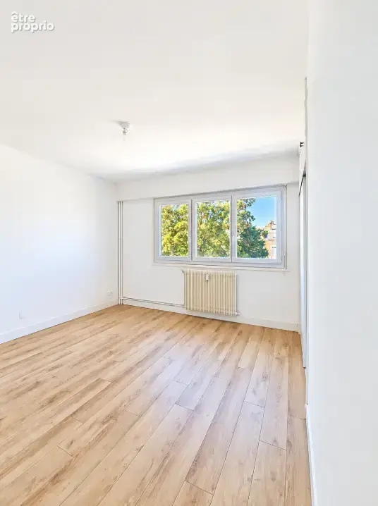 VALENCIENNES   Appartement 96 m2   3 Chambres   Balcon   Garage   Ascenseur - Cave - photo 4