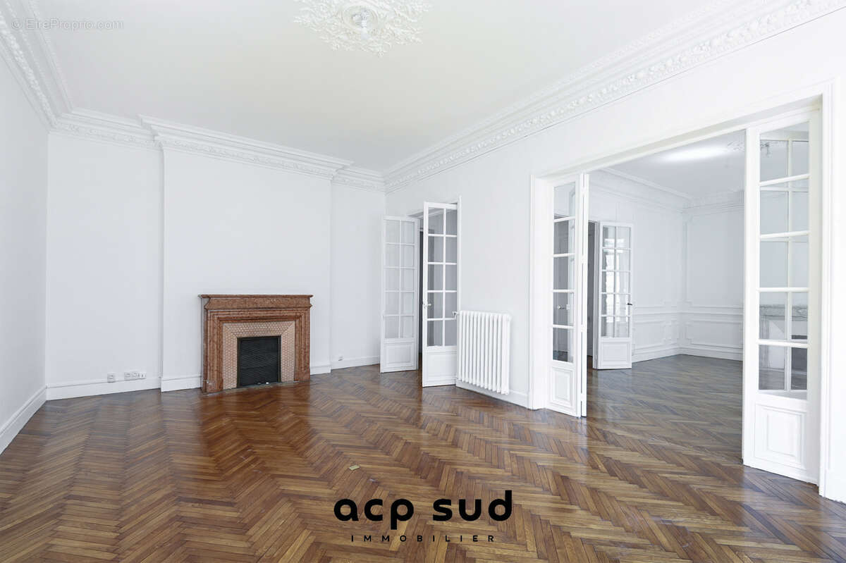 Appartement à MARSEILLE-8E