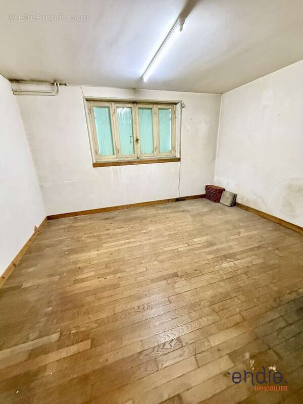 Maison à SAINT-JUNIEN