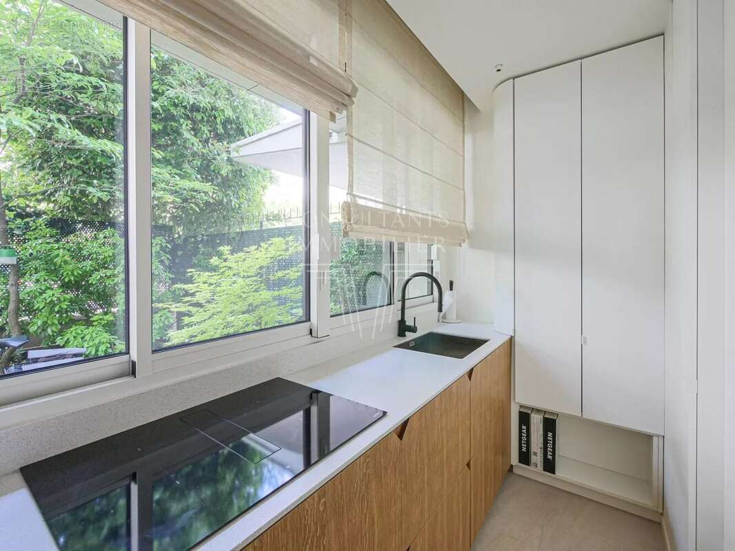 Appartement à NEUILLY-SUR-SEINE