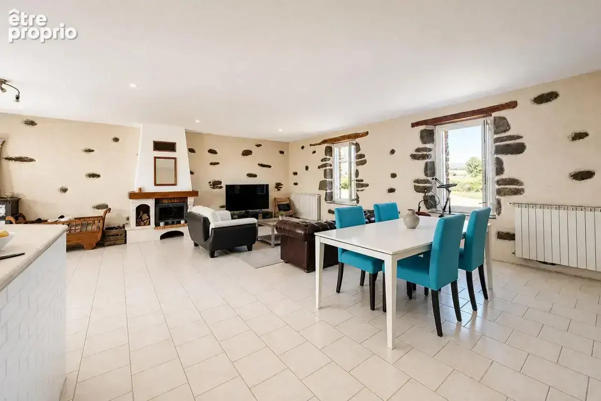 Maison avec dépendance sur 6000m2 de terrain - photo 4