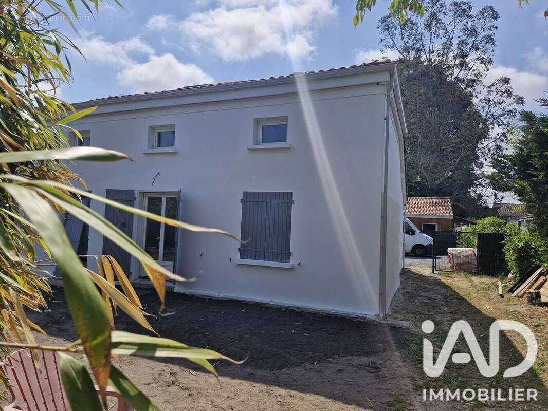 Maison 74 m² à Angresse  - photo 3