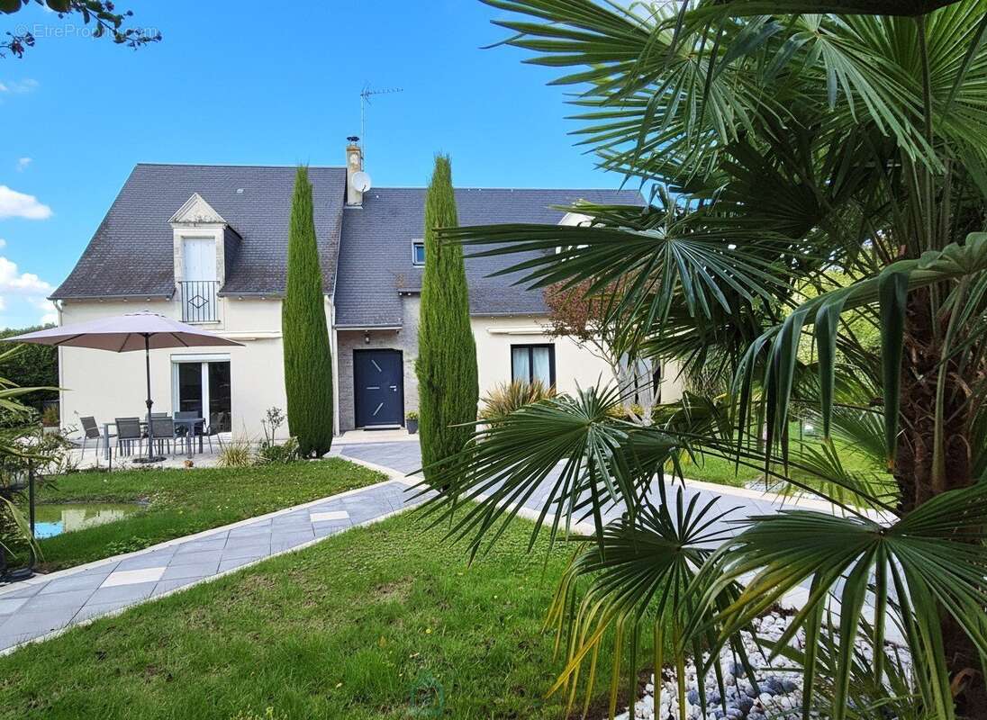 Belles prestations : Maison 5 chambres, garage, piscine, jardin paysagé - photo 12