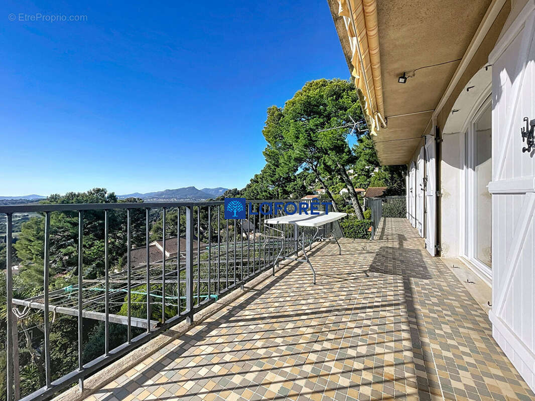 Maison à CARQUEIRANNE