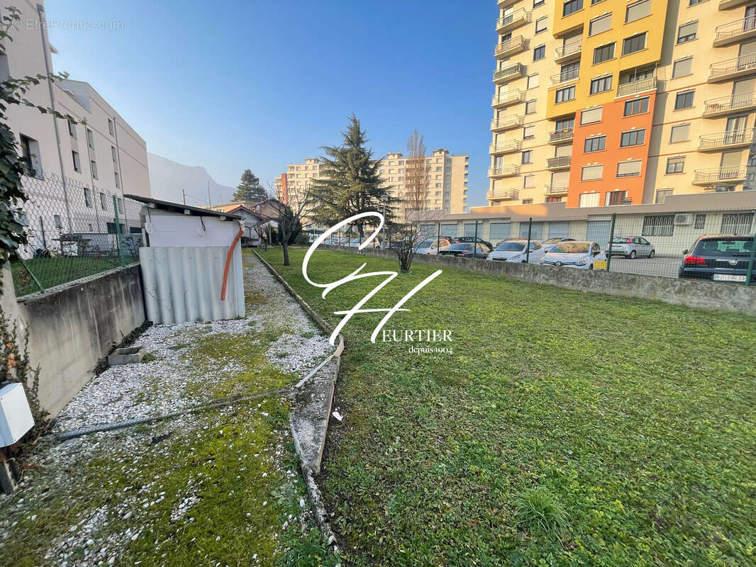 Maison à ECHIROLLES