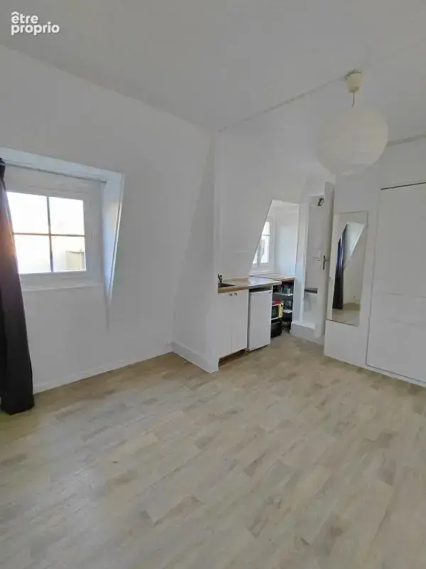Appartement à PARIS-8E