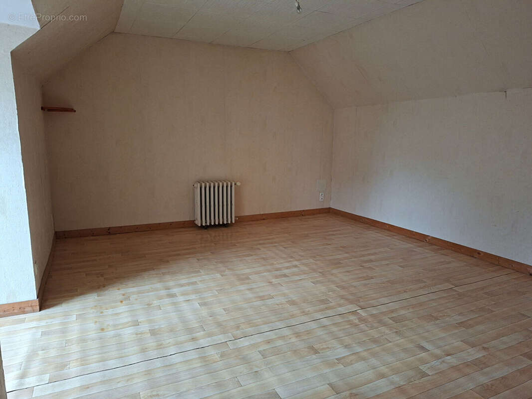 Maison à MARTIGNE-FERCHAUD