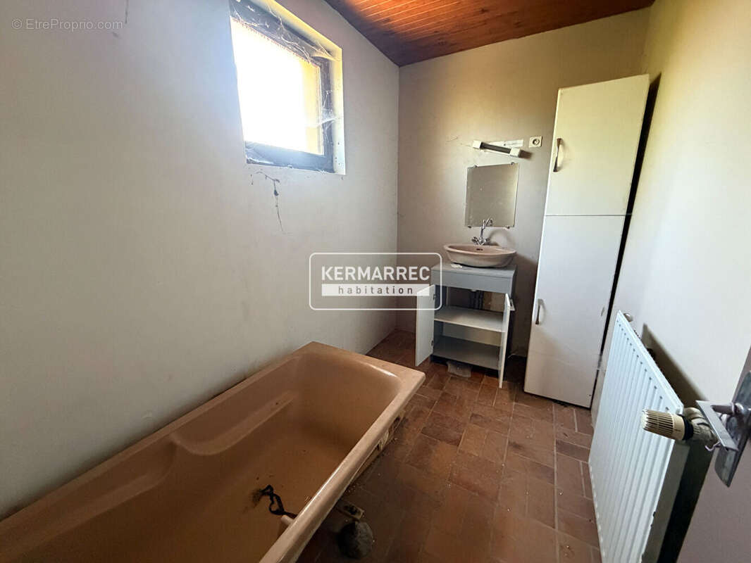 A VENDRE Maison 7 pièces à SAINT-M'HERVE - 127 300  HAI - photo 6