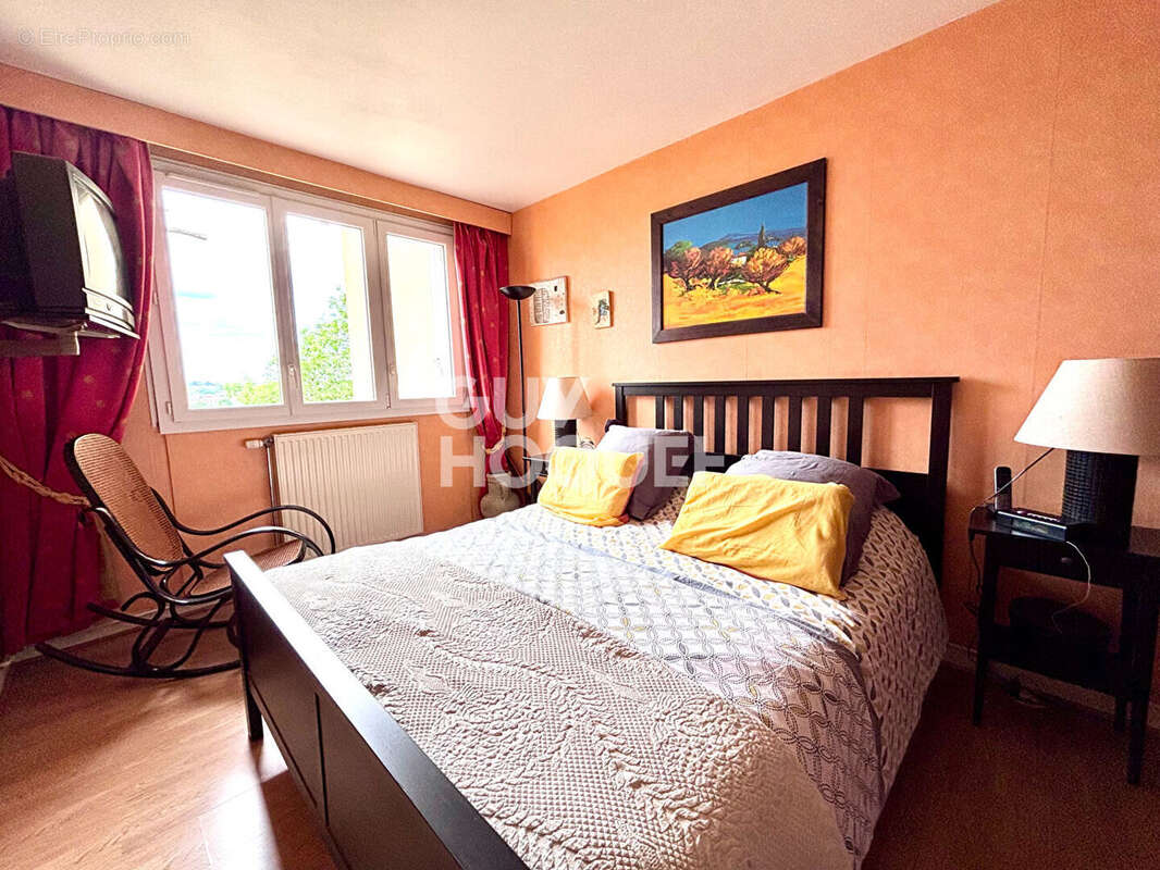 Appartement à CORBEIL-ESSONNES