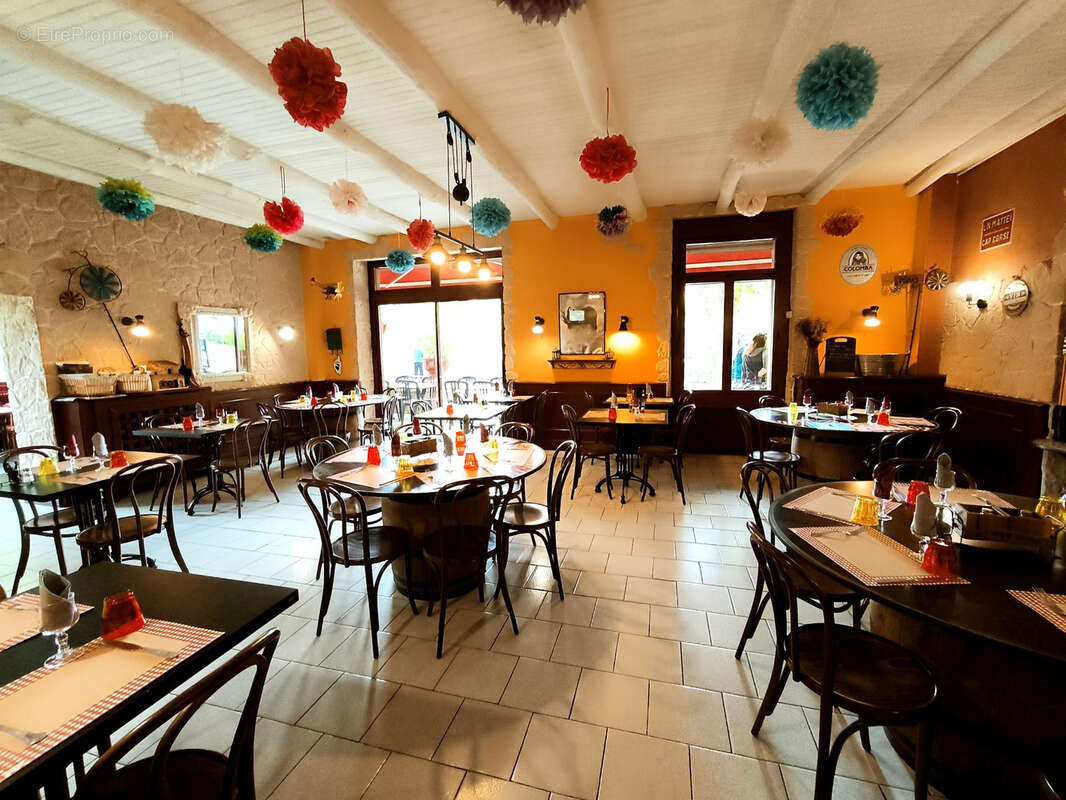 Commerce à SAINT-JEAN-DU-GARD