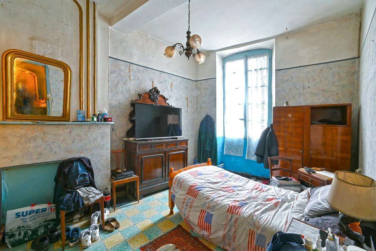 Maison à SAINT-HIPPOLYTE-DU-FORT