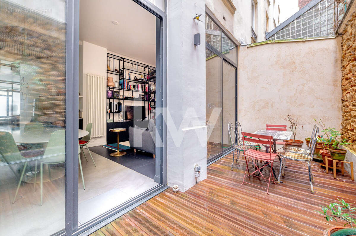 Appartement à PARIS-18E