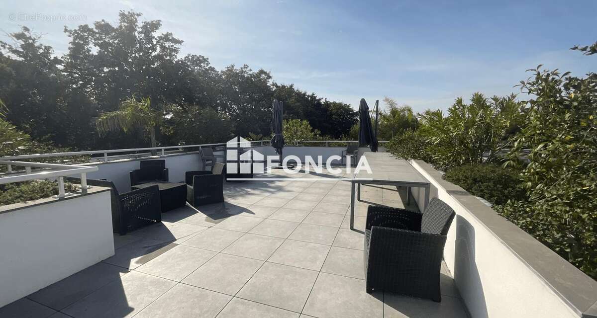 Appartement à SIX-FOURS-LES-PLAGES