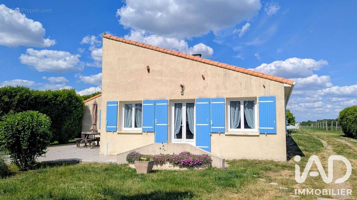 Photo 1 - Maison à MEDIS