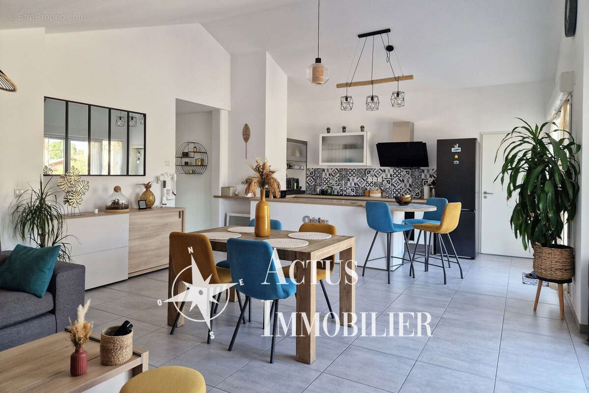 Appartement à SALON-DE-PROVENCE