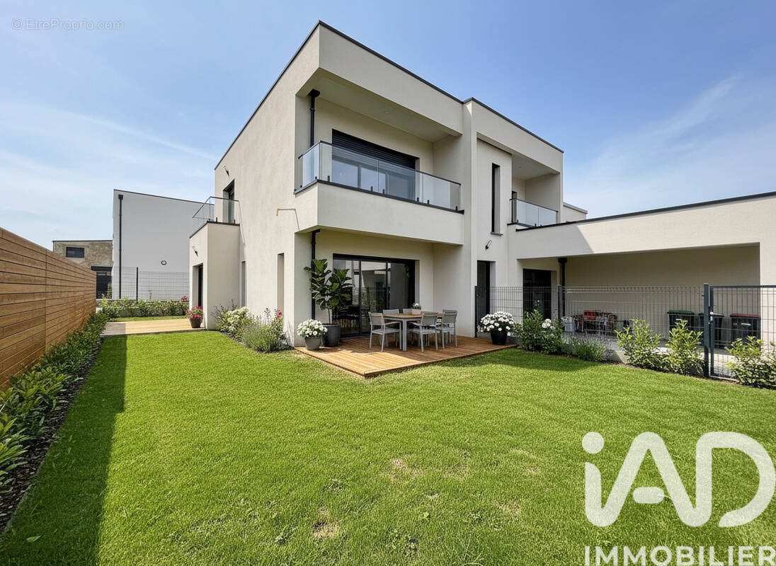Photo 1 - Maison à CINTRE