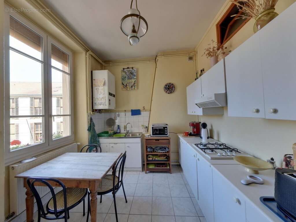 Appartement à LYON-4E
