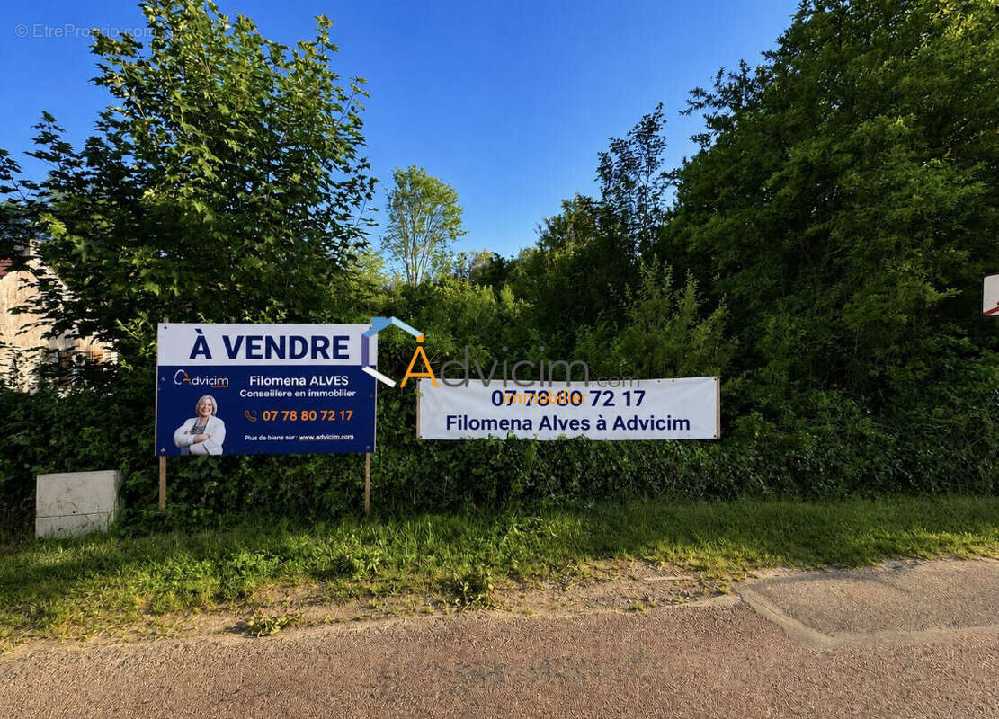 Terrain à BELLEAU
