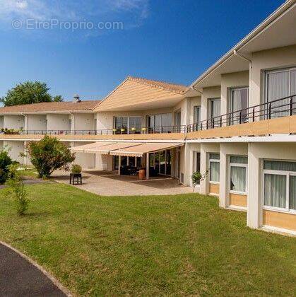 Appartement à PAREMPUYRE