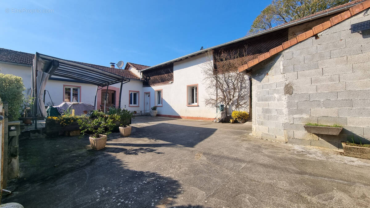 Maison à PEYRAUBE