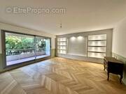 Appartement à MARSEILLE-9E