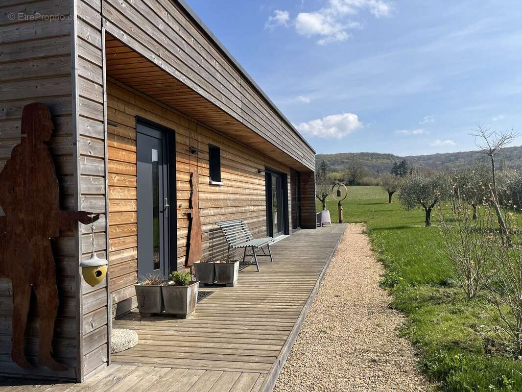 Maison à LA CHAPELLE-SOUS-BRANCION