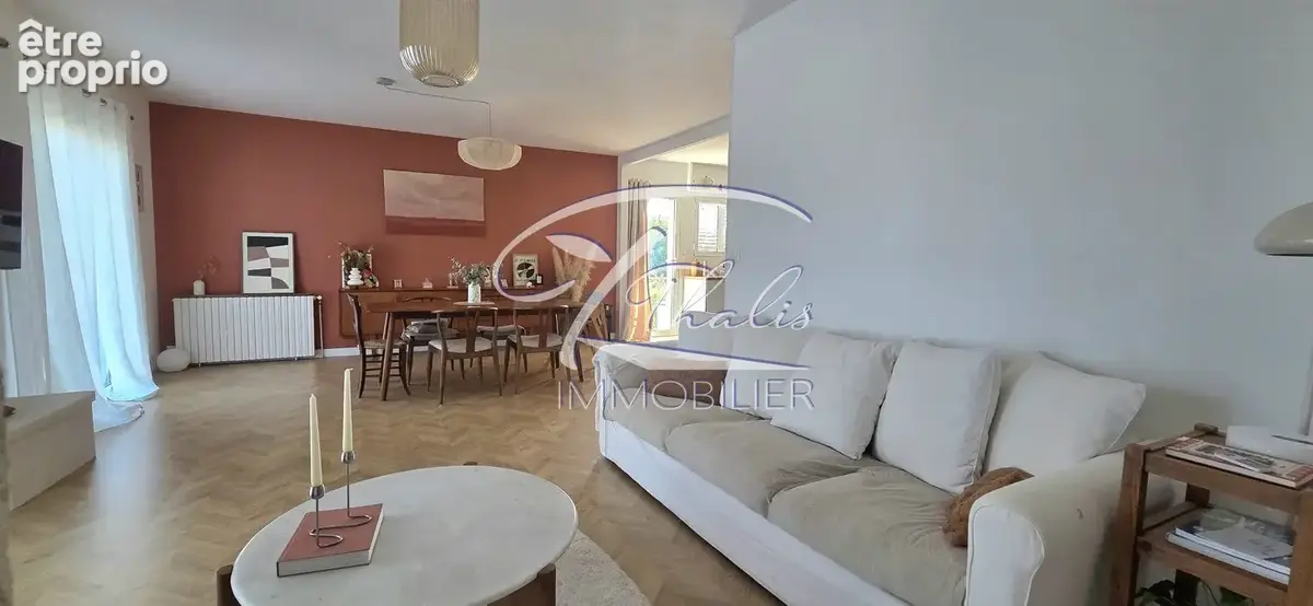 Maison 8 pièces 175 m² à vendre à La Lande-De-Fronsac (33240) - photo 4