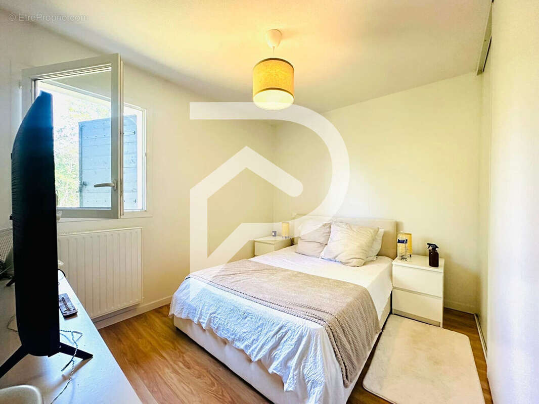 Appartement à LONS