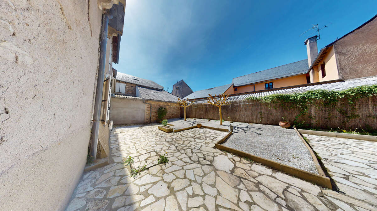 Maison à REQUISTA
