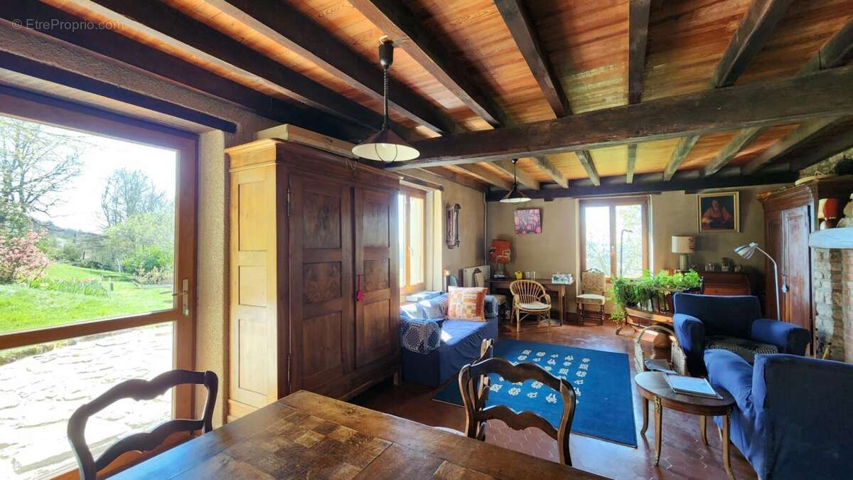 Maison à SAINT-JEAN-DE-BOEUF