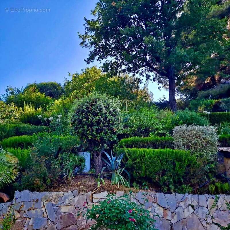 Maison à SAINTE-AGNES