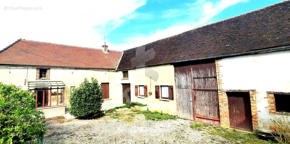 Maison à GERMIGNY