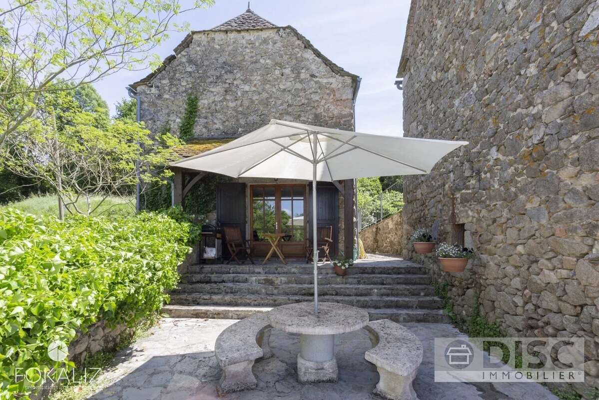 Maison à SAINT-ANDRE-DE-NAJAC