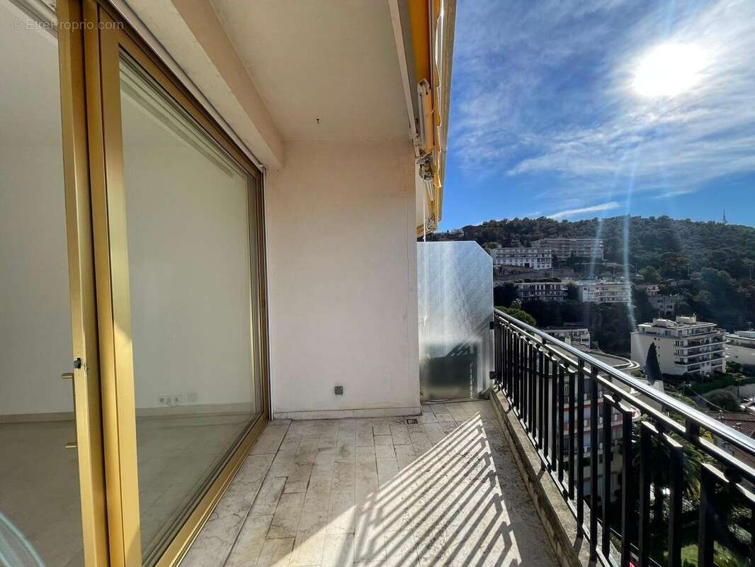   - Appartement à NICE