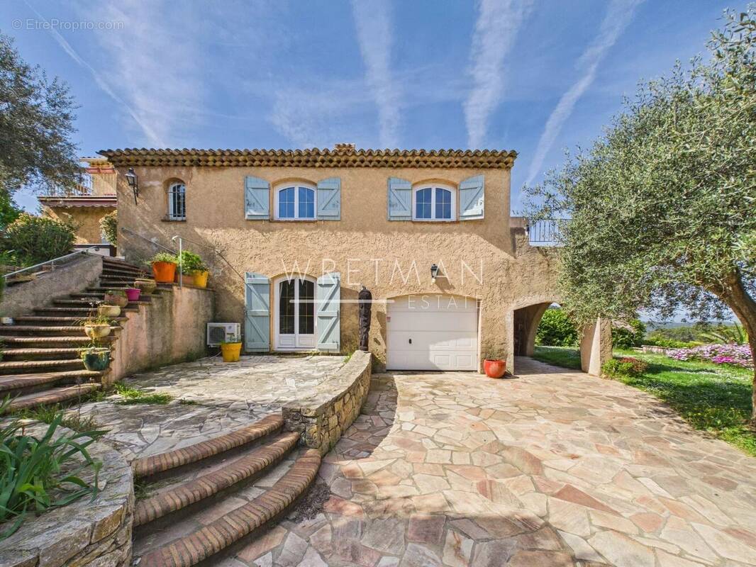 Maison à MANDELIEU-LA-NAPOULE