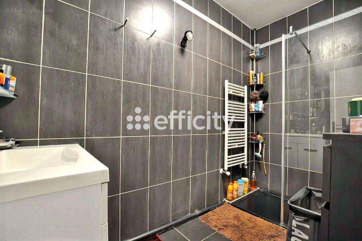Appartement à FEYZIN